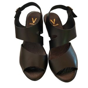 V Italia Black Leather Wedge Sandals Size EU39 or Size 8 Excellent Condition